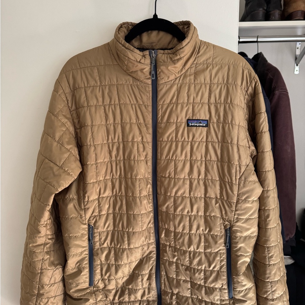 Patagonia Men's Tan Quilted Jacket